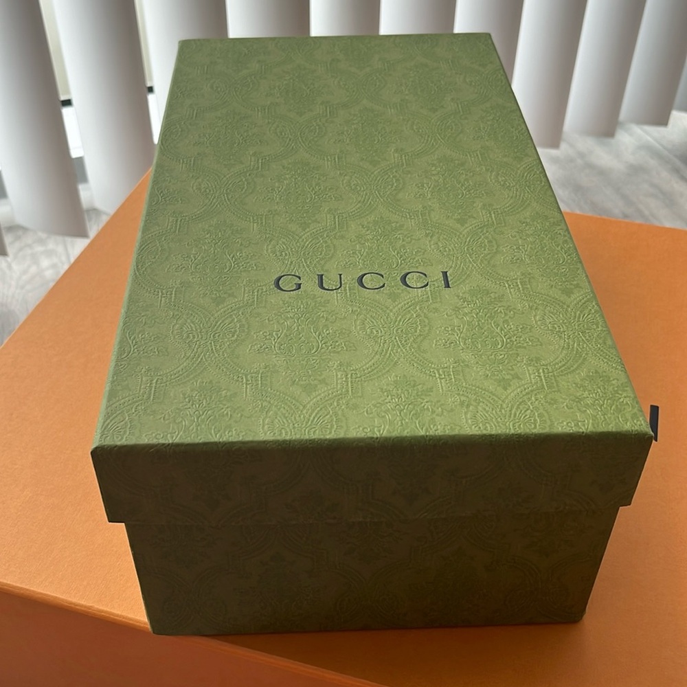 Gucci empty shoe box